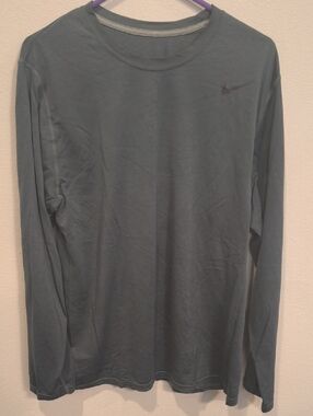 Nike Men's Large Long-Sleeve Crew in Slate Green-Blue Dri Firlt